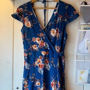 Flowy wrap dress blue floral chic stylish elegant head turner